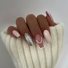 49794205188395 Light Colored Nails, Colored Nail Tips, Ballet Nails, Nagel Tips, French Nail Designs, Get Nails, Xmas Nails, Nail Polishes