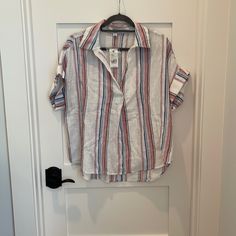 Striped Button Up. Size Medium. New With Tags. Vintage Striped Shirt Women, Button Down Outfit, Western Style Shirt, Casual Country Outfits, Western Tops, Western Wear Outfits, Western Wear For Women, Country Shirts, Dressy Tops