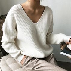 Shipping: Worldwide Express Shipping AvailableDelivery time: 7-15Days Fast ShippingReturns: Fast refund, 100% Money Back Guarantee. Minimalist Top, Chique Outfit, Women Sweaters Winter, Estilo Chic, Knitting Women Sweater, Pullover Sweater Women, White Sweater, Loose Sweater, Casual Sweaters