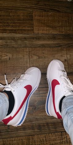 Cortez Shoes, Cool High Heels, Af1 Shoes, Trainers Nike, Nike Classic Cortez, Classic Cortez, Fashion Shoes Heels