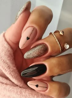 Discover even more ideas for you February Nails, Nail Designs Valentines, Valentine's Day Nails, Valentines Nails, Acrylic Nail Designs, Nude Nails, Trendy Nails, Almond Nails