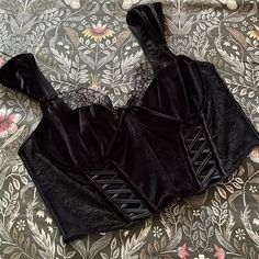 Nwt Only Tried On And Sadly Doesn’t Fit. The Size Medium Would Work For Band Sizes 32-34 And Cups C-D. It Does Have Some Stretch For Comfort Too. Comment With Any Questions And Check Out My Closet For A Bundle Discount! Goth Corset Top, Black Corset Top, Goth Corset, Black Corset, Goth Outfits, Corset Top, Edgy Outfits, Victoria's Secret, Women's Intimates