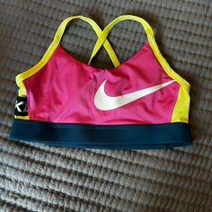 Never Worn, Great Condition Color Block Sports Bra Athleisure, Pink Activewear With Built-in Padding For Sportswear, Pink Activewear For Sports Events And Season, Athleisure Color Block Sports Bra, Pink Sporty Sports Bra For Swimming, Sporty Pink Sports Bra For Swimming, Pink Sports Bra With Built-in Padding, Pink Athletic Fit Sports Bra, Fitted Color Block Sports Bra