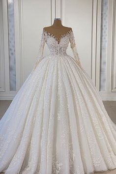 Gorgeous Lace Long Sleeve Beads Ball Gown Wedding Dress Long Sleeve Ball Gown Wedding Dress, Sequin Ball Gown, Long Sleeve Ball Gowns, Wedding Dress With Lace, Neck Wedding Dress, Stil Boho, White Wedding Dress, Wedding Dresses Beaded, فستان سهرة