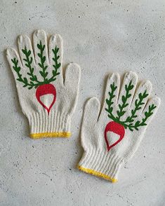 Dig into your next gardening project in style with these super-charming gardening gloves. Made in the USA and screen-printed by hand, these hard-working gloves are not only the most stylish gardening gloves you'll own, but they will absolutely stand up to their fair share of outdoor tasks. From planting and sowing to repotting, these carrot and radish printed gloves will work hand-in-hand to get some good work done. Dotted with rubber grips, they ensure a firm grasp on whatever nature throws you