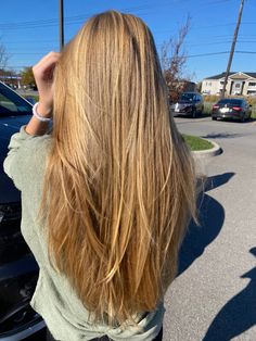 Long Layered Haircuts Unstyled, Strait Hair With Layers, Long Layers On Long Hair Straight, Long Healthy Hair Blonde, Long Blonde Hair With Long Layers, Layers For Long Hair Unstyled, Simple Layers For Long Hair