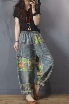 #momjeans #floral #jeans #denim Multicolor Patchwork Denim Bottoms, Casual Blue Bottoms With Floral Patchwork, Baggy Patchwork Cotton Jeans, Baggy Cotton Patchwork Jeans, Retro Patchwork Bottoms For Fall, Retro Patchwork Jeans For Spring, Bohemian Denim Blue Patchwork Bottoms, Retro Wide Leg Patchwork Jeans, Casual Relaxed Fit Patchwork Jeans