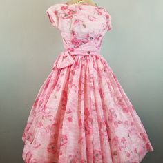 Vintage 1950's Pink Floral Poppy Chiffon Party Dress W/ Wrapped Sash Extra Small Or Misses Bust 28 1/2" Waist 24" Hips ~ Full Shoulder To Hem 37" Hidden Rear, Vintage Metal Zipper, Works Perfectly Fully Lined Sash Is Attached At Either Side And Wraps The Lower Bodice And Ties In A Bow At The Right Side *Shown With Petticoat, The Last Photo Is Without, Looks Beautiful Worn Either Way, Petticoat Is Not Included, But I Have Many To Choose From If You Are Interested Excellent Condition ~ Condition Indicative Of Age And History ~ This Item Has Been Worn Previously, But Is Clean, Sturdy And Has Been Very Well Cared For Chiffon Party Dress, Dress Cake, Makes You Beautiful, Metal Zipper, Petticoat, Vintage 1950s, Dresses Xs, Vintage Metal, Right Side