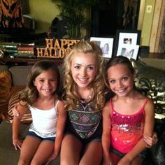 Ziegler Mackenzie, Dance Moms Mackenzie, Ziegler Sisters, Dance Moms Comics, Dance Moms Maddie, Dance Moms Cast, Dance Moms Pictures, Dance Moms Dancers, Dance Mums