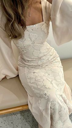 Royal Outfits Classy, Outfit Chic, Evening Gowns Elegant, Ball Gowns Evening, Evening Dresses Elegant, Fashion Mistakes, Party Dress Long