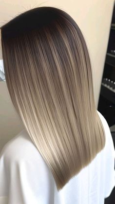 Easy Maintenance Blonde, Blonde Hair Emo, Underneath Blonde Hair, Blonde Hair Dark Underneath, Blonde Hair Dimension, Hair For Dark Skin, Hair Extension Ideas, Dimension Blonde, Hair Codes For Berry Ave