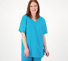 Not in the mood for a tight tee? This oversized style provides a loose and lightweight look that's easy-breezy perfection. From Denim & Co.® Fashions. Velvet Top Long Sleeve, Blue Embroidered Top, Turquoise Cotton Short Sleeve T-shirt, Striped Long Sleeve Shirt, Oversized Style, Long Sleeve Knit Tops, Womens Tunics, Striped Long Sleeve, V Neck Tee