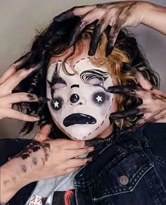 Fantasy Grunge, Dark Halloween, Cute Clown, Halloween Tattoo, Makeup Stuff