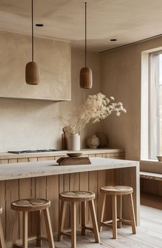 Explore how the Japandi style combines Japanese minimalism and Scandinavian warmth to create serene living spaces. #scandinaviankitchenideas Scandinavian Wall Panel, Japandi Bar, Japanese Minimalist Home, Japandi Wall Decor, Kitchen Japandi, Scandi Home Decor, Japandi Home Decor, Japandi Interiors, Japandi Wall