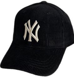 Black Ny Hat, Yankees Fitted Hat, Yankee Fitted, Ny Hat, Ny Baseball, Trendy Hat, Hats Snapback, Embroidered Caps, Ny Yankees