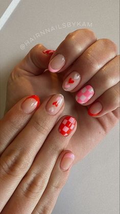 Short Checkered Nails, Valentine’s Day Nails, Bb Nails, 2025 Nails, February Nails Ideas Valentines Day, Checkered Nails, Vday Nails, February Nails, Nail Designs Valentines