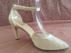 5cm , 7 cm or 9 cm heel length Ivory and white color options Ivory Bride, Lace Bag, Ivory Wedding Shoes, Transparent Flowers, Womens Wedding Shoes, Ivory Wedding, Thick Heels, Bride Shoes, Ivory Lace