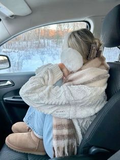 Winter Inspo, Snow Outfit, Uggs Outfit, Aesthetic Outfit Ideas, Winter Girls, Winter Aesthetic