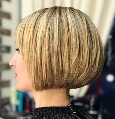 Kort Bob, Wedge Hairstyles, Stacked Bob Hairstyles, Stacked Bob Haircut, Asymmetrical Bob, Layered Bob Hairstyles, Short Blonde, Short Blonde Hair