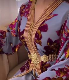 Algerian Kaftan, Moroccan Outfit, Morrocan Fashion, Moroccan Kaftan Dress, Doctor Outfit, Kaftan Designs, Moroccan Fashion