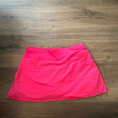 Lululemon Skirt Look Alike, Brand New Pink Sports Skirt With Lining, Pink Lined Sports Skirt, Pink Athleisure Lined Skirt, Pink Lined Athleisure Skirt, Sporty Pink Mini Skirt For Sports, Pink Casual Workout Skirt, Pink Lined Skirt In Athleisure Style, Casual Pink Workout Skirt, Casual Swim Skirt For Sports