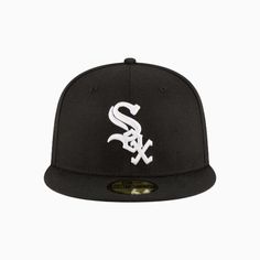 New Era Chicago White Sox 2005 World Series MLB 59Fifty Fitted Hat - Color: Black - Tops and Bottoms USA - Fitted Hats Men, Embroidered Socks, New Era Logo, Nike Tracksuit, Football Game Outfit, Converse New, Black White Fashion, Shorts With Tights, White Sock