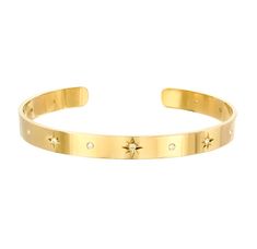 Star bangle bracelet Hypoallergenic Complete the look matching star ring. Color: 18 karat gold Base: stainless steel Personalized Cuff Bracelets, Northern Star, Star Bangle, Crystal Cuff Bracelet, Big Jewelry, Must Have Products, Hair Jewellery, 2023 Trends, Trends 2023