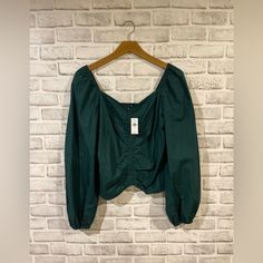 Dark Green Puffed Sleeve Top From The Gap. Sweetheart Necklace. New With Tags! Beautiful Color For Fall And The Holidays! Trendy Green Cotton Puff Sleeve Top, Green Gap Tops, Cute Fall Puff Sleeve Tops, Cute Puff Sleeve Tops For Fall, Cute Gap Tops For Fall, Chic Gap Blouse For Fall, Puffed Sleeve Top, Long Sleeve Peasant Top, White Sleeveless Shirt