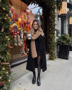 Fall Outfit Dress And Boots, Winter Outfits High Boots, Black Leather Boots Outfit Ankle, Chelsea Boot Skirt Outfit, Winter Outfit With Dress, Doc Martens Chelsea Boot Outfit Winter, Winter Chelsea Boots Outfit, Mid Calf Chelsea Boots Outfit