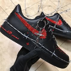 Gothic Sneakers, Punk Sneakers, Grunge Shoes, Goth Shoes, Custom Shoes Diy, Custom Nike Shoes, Cute Nike Shoes, Fresh Shoes, Hype Shoes