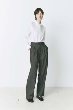 Grey tailored pant in a wool blend with a straight-leg fit. True-to-size, offering versatility for professional or casual wear. Trench Jacket, Mini Dress Casual, Sleeveless Tshirt, Straight Leg Trousers, Tailored Pants, Event Dresses, Skirt Pants, Bottoms Pants, Blazer Jacket