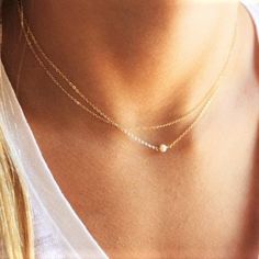 Ultra Dainty Necklace Necklaces for Women Pearl & Gold - Etsy Pearl And Gold Necklace, Pearl Gold Necklace, Two Necklaces, Layered Necklace Set, Minimal Look, Gold Pearl Necklace, Jewelry Minimalist, Gold Necklace Set, Gold Necklace Women