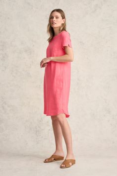 Perfect for transeasonal weather, this 100% French linen shift dress features a relaxed fit through the body with trendy side pockets and a curved hem. Available in Coral with a scoop neck, this flattering and comfortable style can be paired back with a white sneaker for a classic casual look. Linen Shift Dress, Short Women, Comfortable Style, Scarf Poncho, Classic Casual, Linen Shop, French Linen, Dress For Short Women, French Inspired