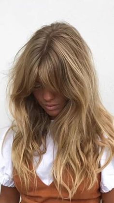 Bangs Layers Long Hair, Hair Inspo Curtain Bangs, Brown Hair Ash, Hair Matilda Djerf, Layered Hair Short, Hair Ash Brown, Strawberry Blonde Balayage, Matilda Djerf Hair, Mushroom Hair