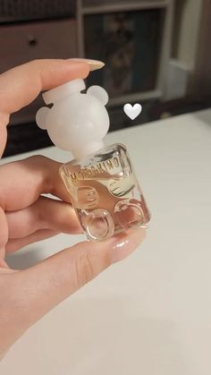 Moschino Aesthetic, Moschino Perfume, Moschino Toy 2, Fresh Face Makeup, Fragrance Store, Mini Perfume, Warm Fragrance