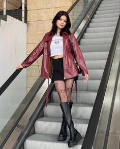 Rockstar Girlfriend, Rock Outfit, Maggie Lindemann, Taylor Momsen, Emma Chamberlain, Foto Poses, Concert Fits, Skirt Maxi