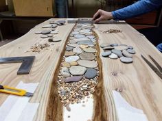 a table that has some rocks on it