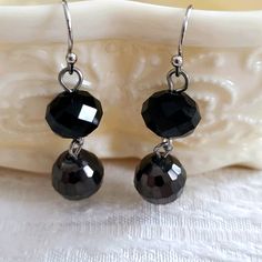 Hypoallergenic Hooks, Lightweight And Elegant Earrings. Black Hypoallergenic Earrings For Party, Nickel Free Black Round Bead Earrings, Nickel-free Black Beaded Earrings For Gift, Black Hypoallergenic Adjustable Earrings, Elegant Black Nickel-free Beaded Earrings, Elegant Black Round Bead Earrings, Nickel-free Black Beaded Dangle Earrings, Black Hypoallergenic Jewelry For Party, Nickel-free Black Beaded Drop Earrings