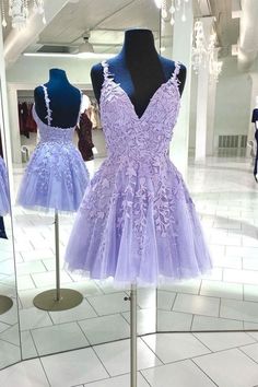 2021 New Lavender v neck tulle lace short prom dresses Back Open cocktail dress on Storenvy Glittery Homecoming Dresses, Damas Outfits Quinceanera Purple, Purple Dama Dresses, Purple Quinceanera Ideas, Purple Prom Dress Short, Sequin Outfits, Hoco Inspo, Prom Dress Lace, Purple Homecoming Dress