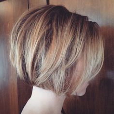 Asian Short Bob Hairstyles, Trending Bobs 2024, Baby Blonde Hair, Medium Hair Styles For Women, Stacked Bob, Medium Bob, Edgy Short Hair