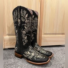 Not Corral Brand But Equal Quality! Beautiful Dark Brown Nwt Rock’em Embroidered Leather Cowgirl Boots Size 10! Handmade In Mexico. Brand Is Not As Well Known As Corral As It Is A Family Owned Store Based In Texas. Cowgirl Boots Square Toed, Skulls And Bones, Leather Cowgirl Boots, Embroidered Leather, Cowgirl Boots, Shoes Heels Boots, A Family, Cowboy Boots, Shoes Women Heels