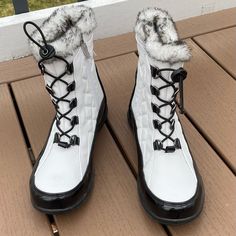 Size 8m Nwot Sporto Faux Fur Lined Boots. From Smoke Free Dog Friendly Home. Measures About 8” High With A Heel Of About 2”. White Insulated Fall Boots, White Insulated Leather Boots, Insulated White Leather Boots, White Boots With Faux Fur Lining For Fall, White Faux Fur Lined Boots For Fall, White Casual Boots For Cold Weather, Casual White Boots For Cold Weather, White Synthetic Boots For Winter, White Synthetic Winter Boots