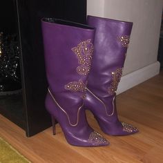 Reposhing This Item I Purchased From @Djtwinkie. Loved It, But Ready To Rotate For Something New. Questions? Leave A Comment Below! Shoes Purple, Versace Shoes, Studded Boots, Boot Sandals, Costume Design, Purple Gold, Colorful Fashion, Leave A Comment, Something New