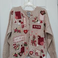 Heirloom Collectibles Vintage Heart Love Valentines Day Theme Cardigan Pink Sz L Valentines Day Theme, Patch Cardigan, Heart Cardigan, Love Valentines Day, Heart Patch, Cardigan Pink, Print Sweater, Vintage Heart, Vintage Valentines