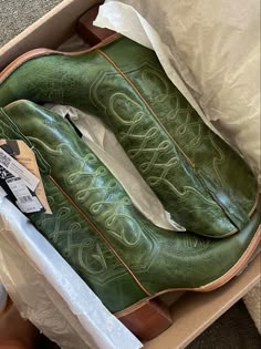 Green Cowboy Boots, Women Knee High Boots, Looks Country, Estilo Hippie, School Looks