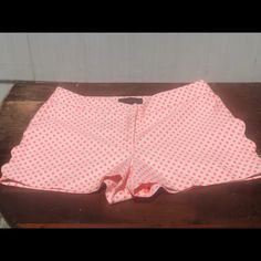 J Crew Size 2 Never Worn Scalloped Shorts In Flawless New Condition . Waist Measures Approx 30” 11” L From A Smoke Pet Pet Free Home Pink Cotton Bottoms With Short Inseam, Pink Shorts For Spring, Pink Short Leg Bottoms For Spring, Pink Short-leg Bottoms For Spring, Pink Spring Shorts, Pink Beach Shorts With Short Inseam, Pink Fitted Cotton Shorts, Pink Fitted Shorts For Spring, Pink Stretch Summer Shorts