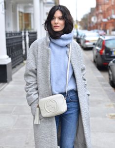 Hedvig Opshaug 07.12.2013-2 Light Blue Turtleneck, Light Blue Knit, Gray Coat, Cool Winter, Blazer Outfit, Grey Coat, Sport Chic