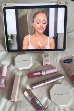 Girly Girls Aesthetics, Ariana Grande Doing Makeup, Ariana Grande Girls Aesthetic, Vogue Beauty Aesthetic, Ariana Grande Skincare, Ariana Grande Vogue Beauty Secrets, That Girl Pink Aesthetic, Beauty Secrets Vogue, Tiktok Girly Aesthetic