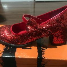 Halloween Dorothy Shoes For Girls. Sparkling, Red. Brand New. Size 2-3. In The Original Box. Halloween Dorothy, Dorothy Shoes, Silver Rhinestone Heels, Toddler Dress Shoes, Suede Dress Shoes, Sparkle Flats, Pink Ballet Flats, Black Leather Dress Shoes, Velcro Shoes