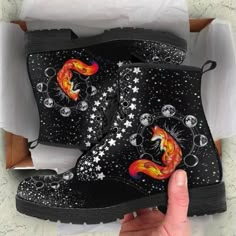 Fox Boot Fox Boots, Goth Shoes, Custom Painted Shoes, Mode Tips, Fox Gift, Painted Shoes, Really Cute Outfits, Suede Material, Hoodies For Sale